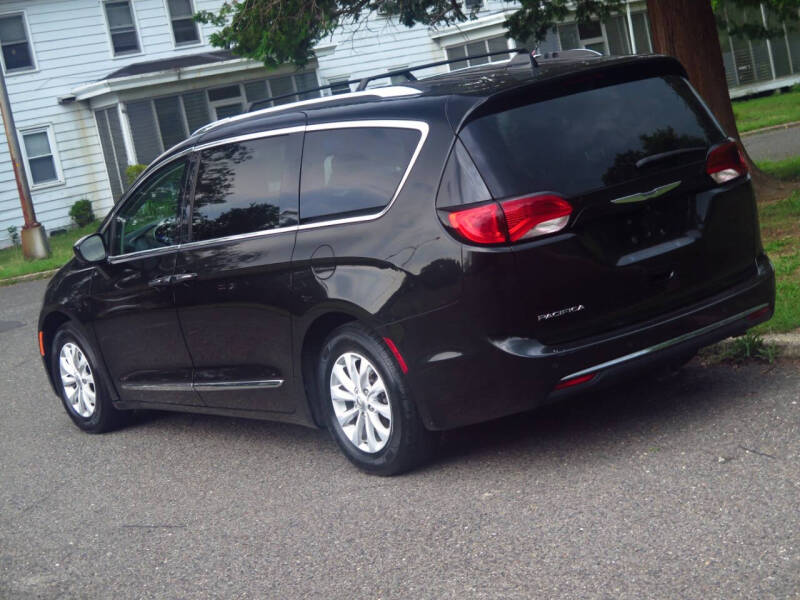 2019 Chrysler Pacifica Touring L