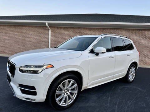 2016 Volvo XC90 T6 Momentum