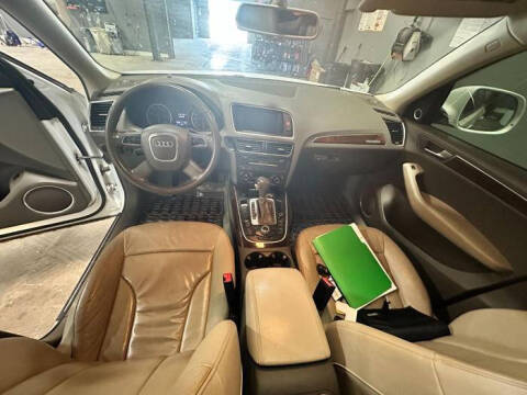 2010 Audi Q5 3.2 quattro Premium Plus