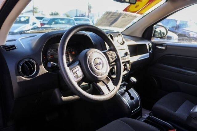 2017 Jeep Compass Sport