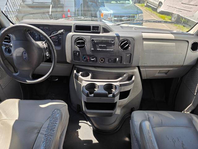 2012 Ford E-Series E-150