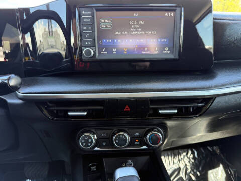 2025 Nissan Kicks S