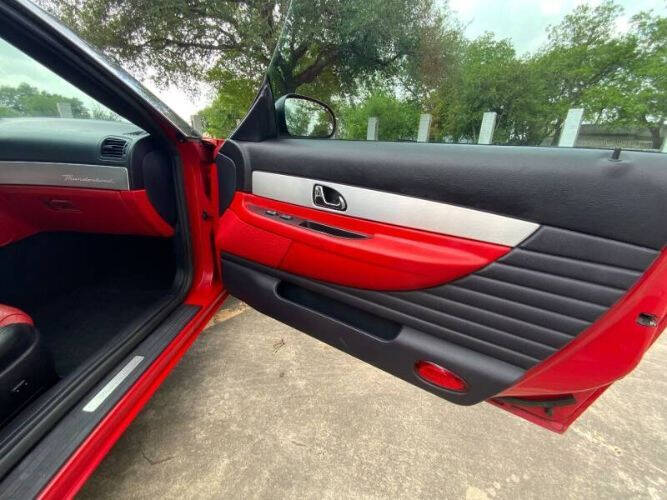 2003 Ford Thunderbird