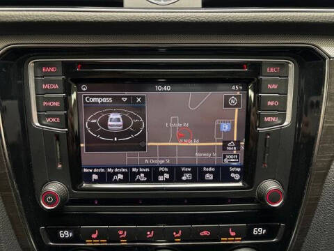 2016 Volkswagen Passat 1.8T SEL Premium