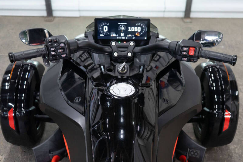 2024 Can-Am Spyder F3