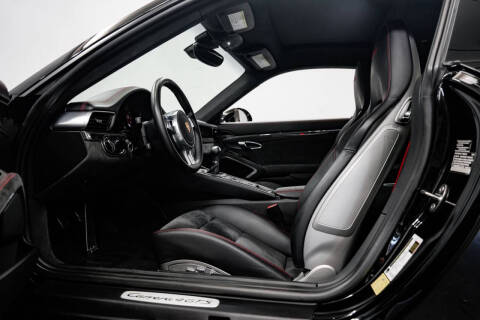 2016 Porsche 911 Carrera GTS