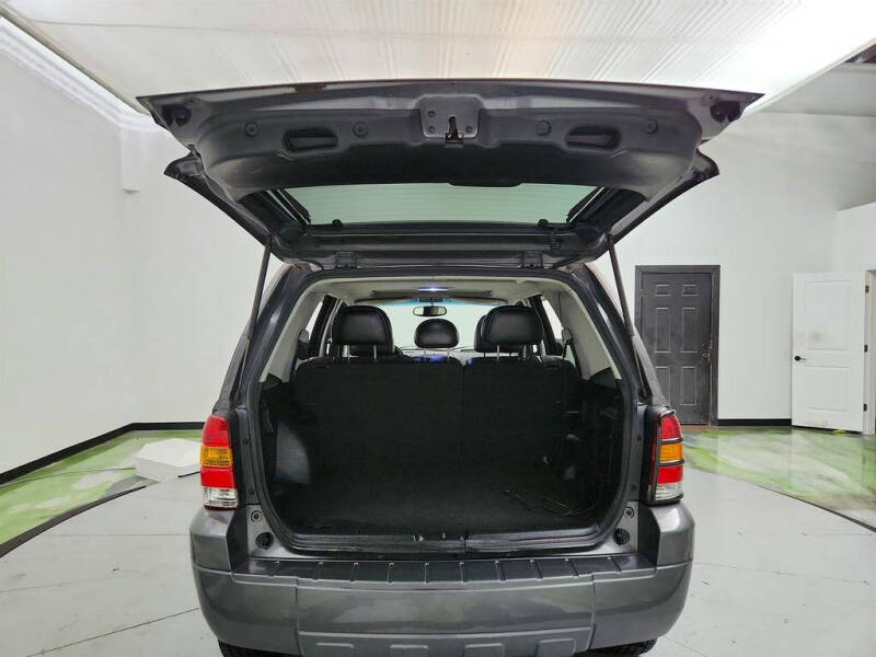 2005 Ford Escape Limited