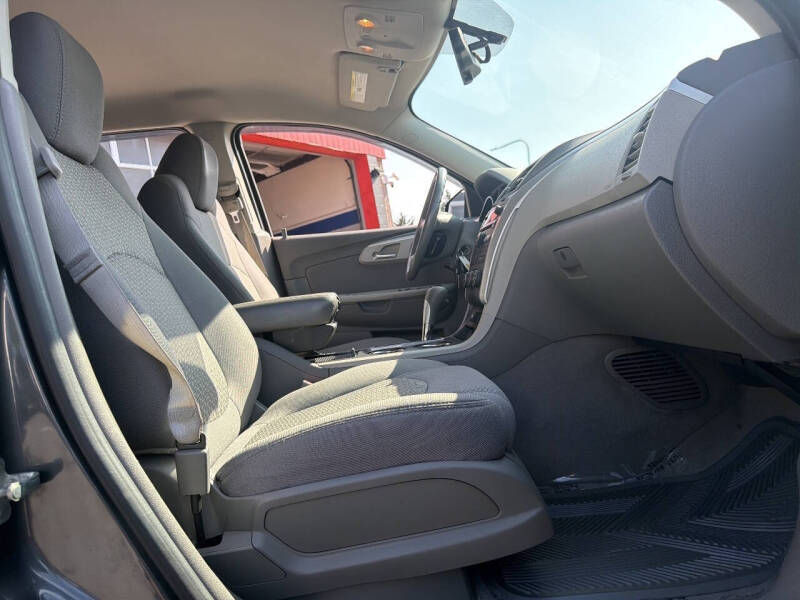 2012 Chevrolet Traverse LS