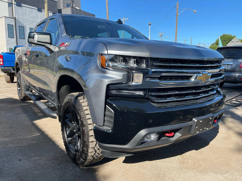 2020 Chevrolet Silverado 1500 for sale at LLANOS AUTO SALES LLC - LEDBETTER in Dallas TX