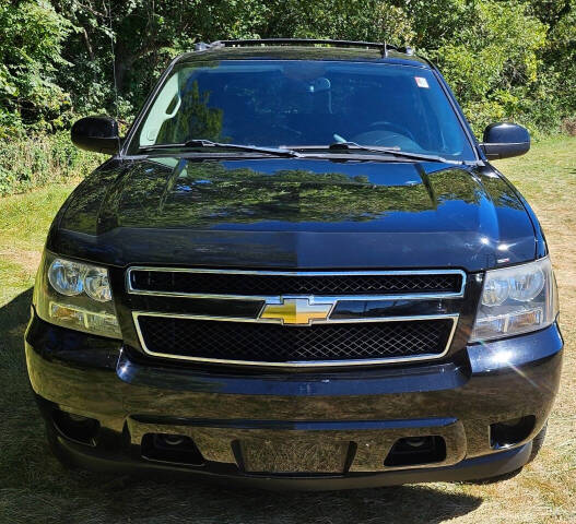 Used 2011 Chevrolet Avalanche LS with VIN 3GNTKEE39BG117850 for sale in New Lenox, IL