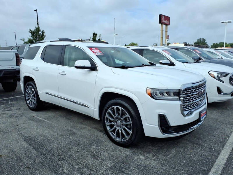 2023 GMC Acadia Denali