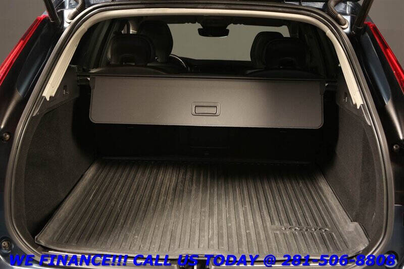 2023 Volvo XC60 B5 Core