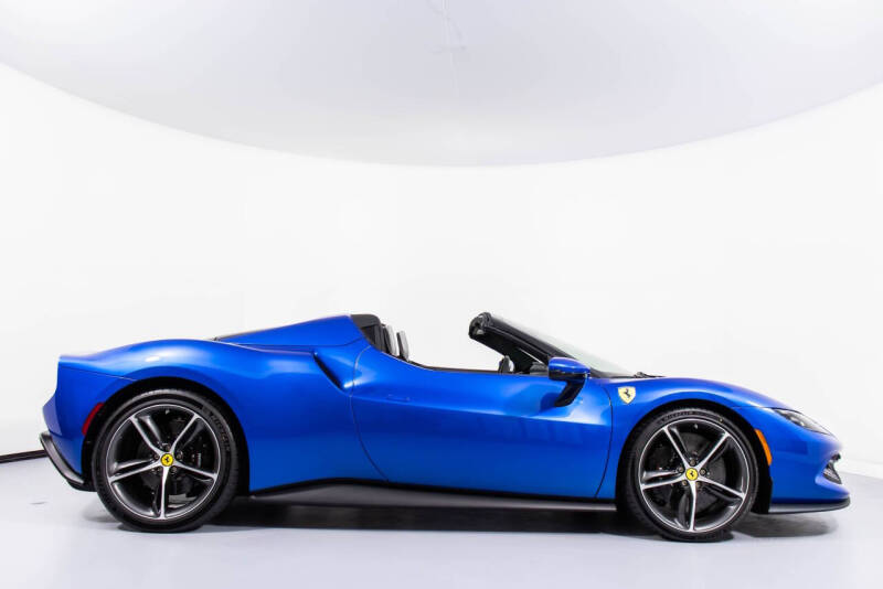 2024 Ferrari 296 GTS