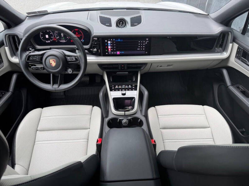 2026 Porsche Cayenne E-Hybrid Coupe