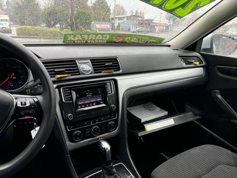 2016 Volkswagen Passat 1.8T S