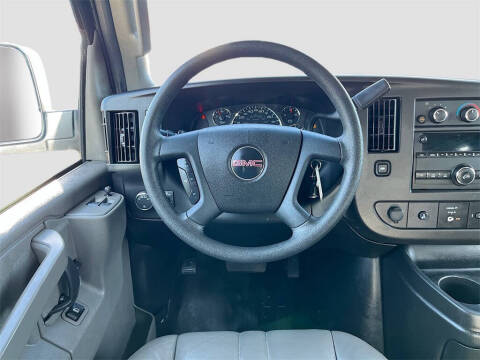 2022 GMC Savana 2500