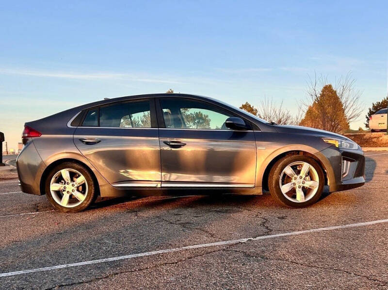 2020 Hyundai Ioniq Hybrid SE