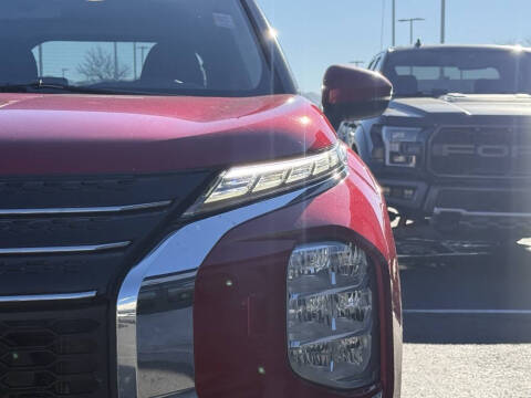 2022 Mitsubishi Outlander ES