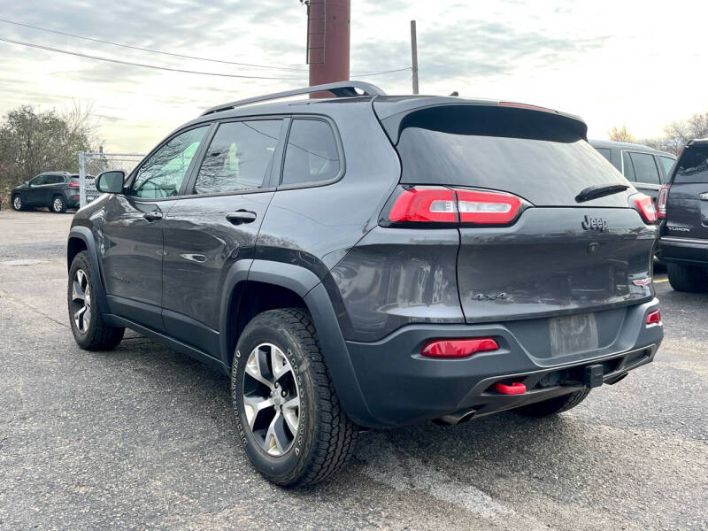 2015 Jeep Cherokee Trailhawk photo 7