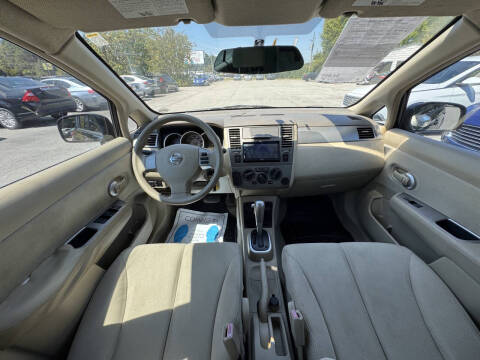 2009 Nissan Versa 1.8 S