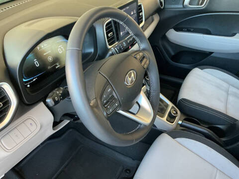 2024 Hyundai Venue SEL