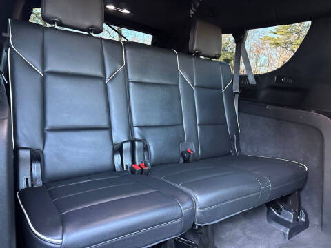 2022 Cadillac Escalade ESV Premium Luxury