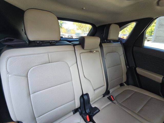 2020 Ford Escape Hybrid Titanium