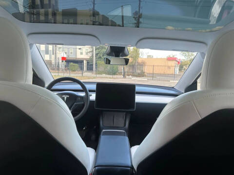 2025 Tesla Model Y Long Range