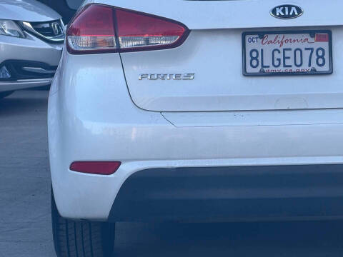 2015 Kia Forte5 EX