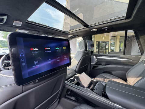 2025 Cadillac Escalade-V