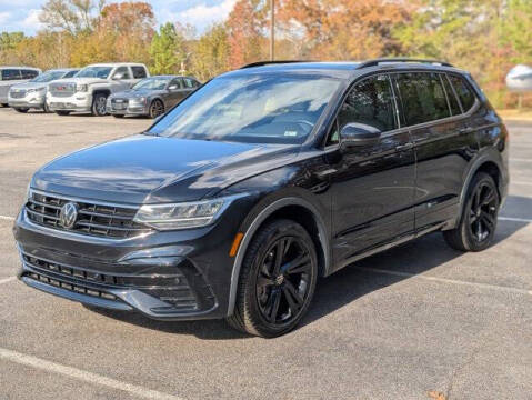 2023 Volkswagen Tiguan SE R-Line Black