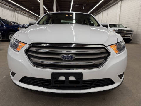 2019 Ford Taurus SEL