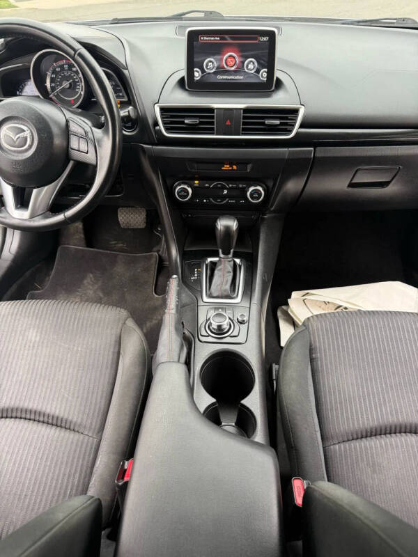 2015 Mazda MAZDA3 i Touring
