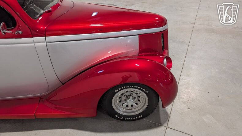 1937 Nash Lafayette