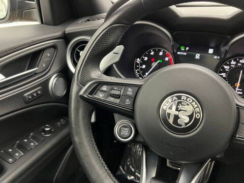 2022 Alfa Romeo Stelvio Veloce