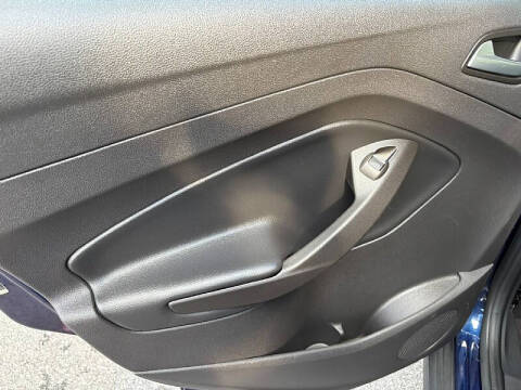 2017 Ford C-MAX Energi SE