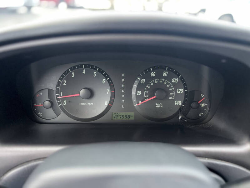 2004 Hyundai Elantra GLS