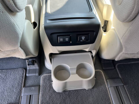 2020 Toyota Sienna LE 7-Passenger