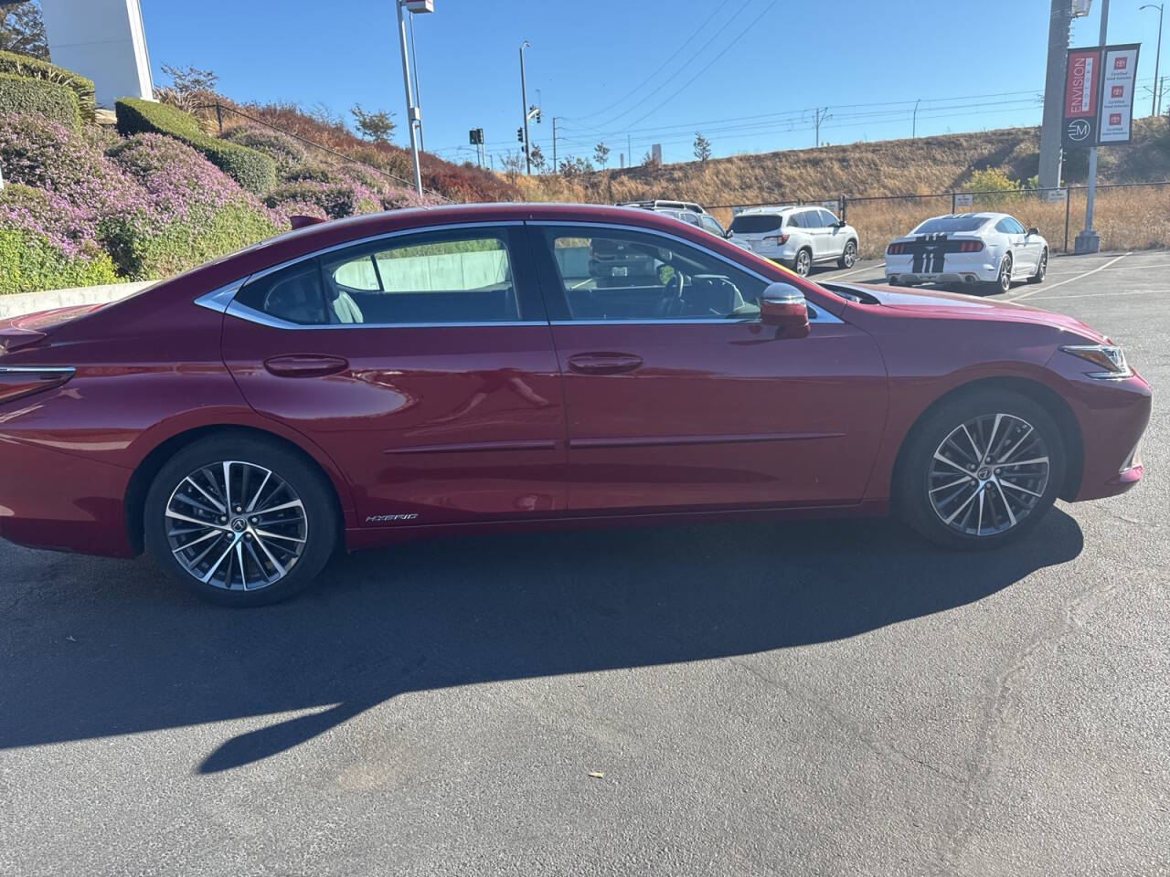 2022 Lexus ES 300h for sale at Envision Toyota of Milpitas in Milpitas, CA