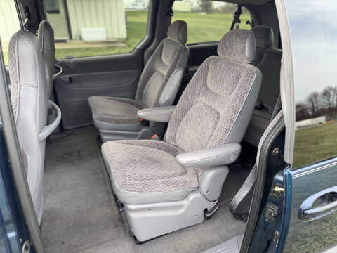 1999 Plymouth Grand Voyager SE