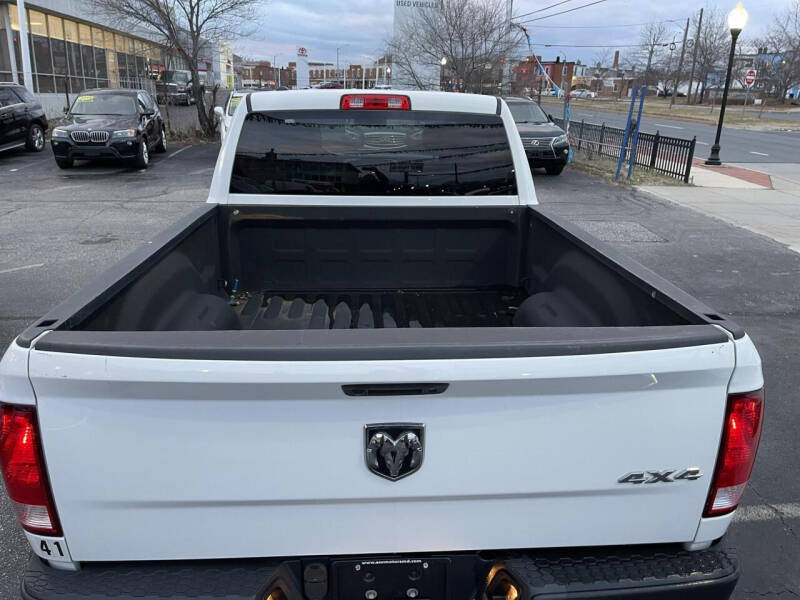 2018 RAM Ram 1500 Pickup Tradesman photo 12