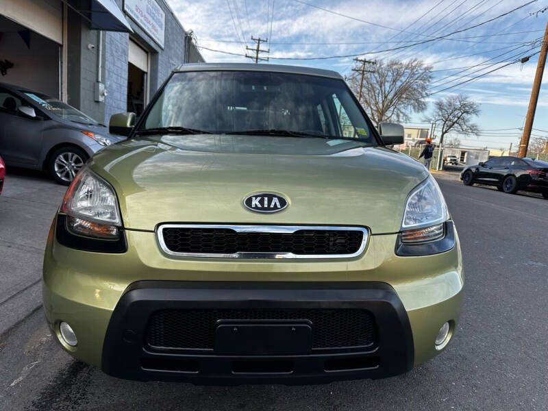 2010 Kia Soul +