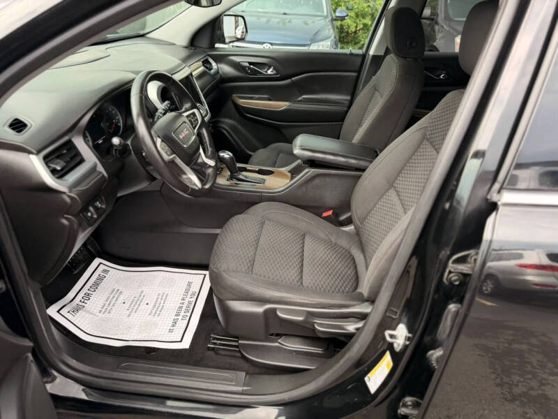 2017 GMC Acadia SLE-1