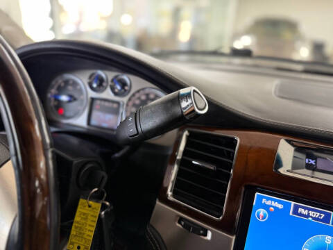 2013 Cadillac Escalade Platinum Edition