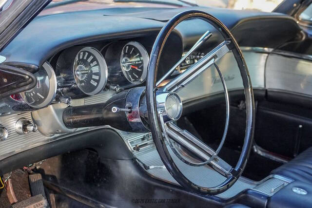 1961 Ford Thunderbird