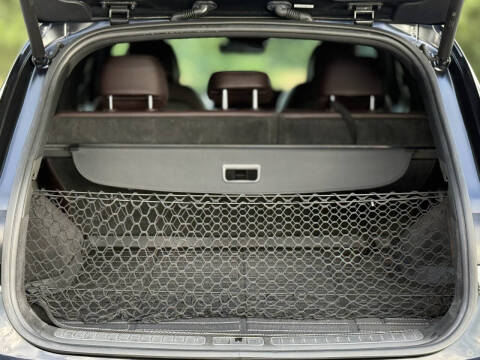 2022 Genesis GV70 2.5T Standard