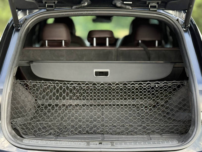 2022 Genesis GV70 2.5T Standard