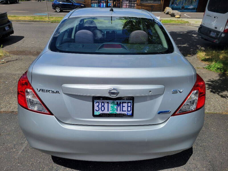 2012 Nissan Versa