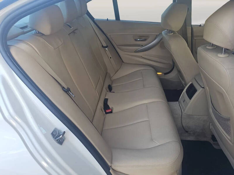 2013 BMW 3 Series 328i