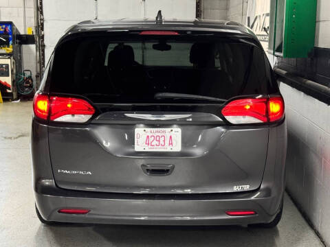 2017 Chrysler Pacifica Touring